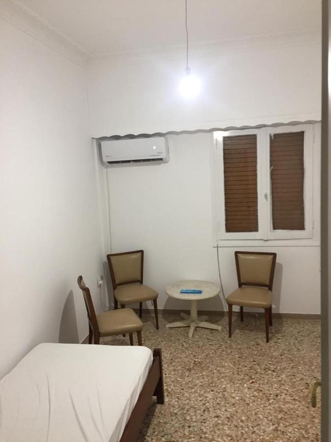 Zosar Apartment Piraeus Bagian luar foto